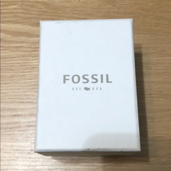 NWT Fossil earrings 💘 - Picture 4 of 4